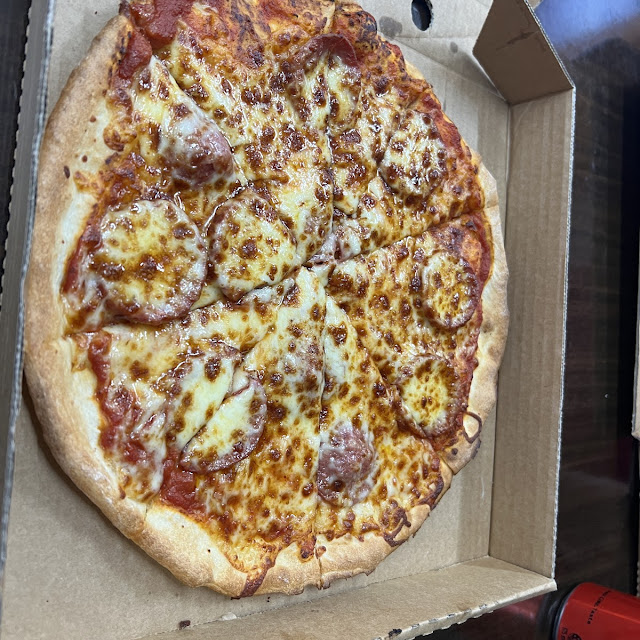 Salami Pizza