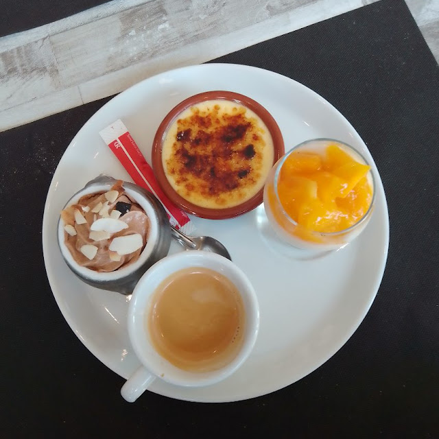 Café Gourmand