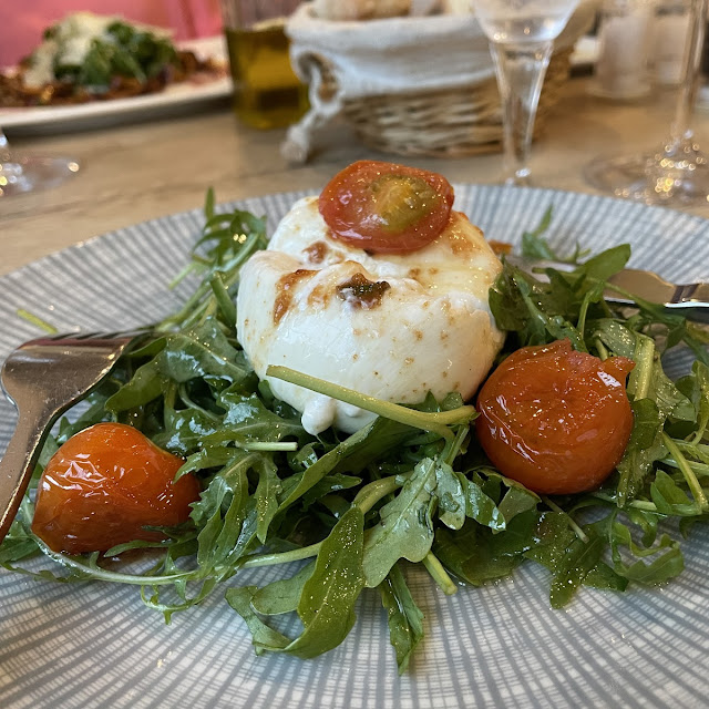 Burrata Mit Geschmolzen Tomaten