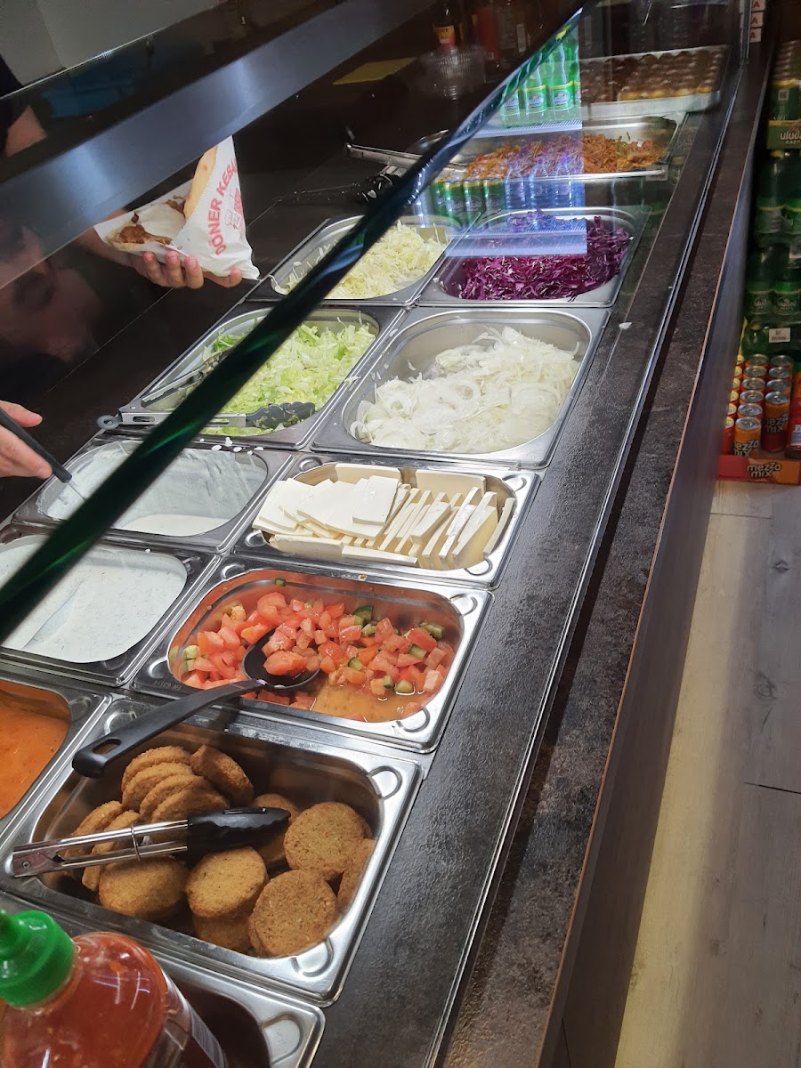 Ayvin Döner und Pizza imbiss