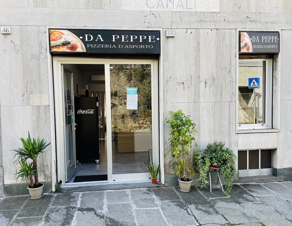 Pizzeria D’asporto •DA PEPPE•