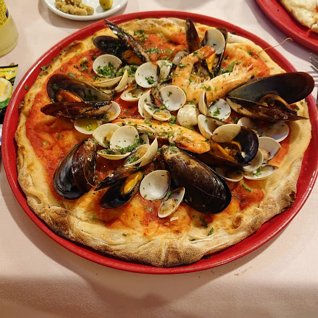 Frutti Di Mare Pizza