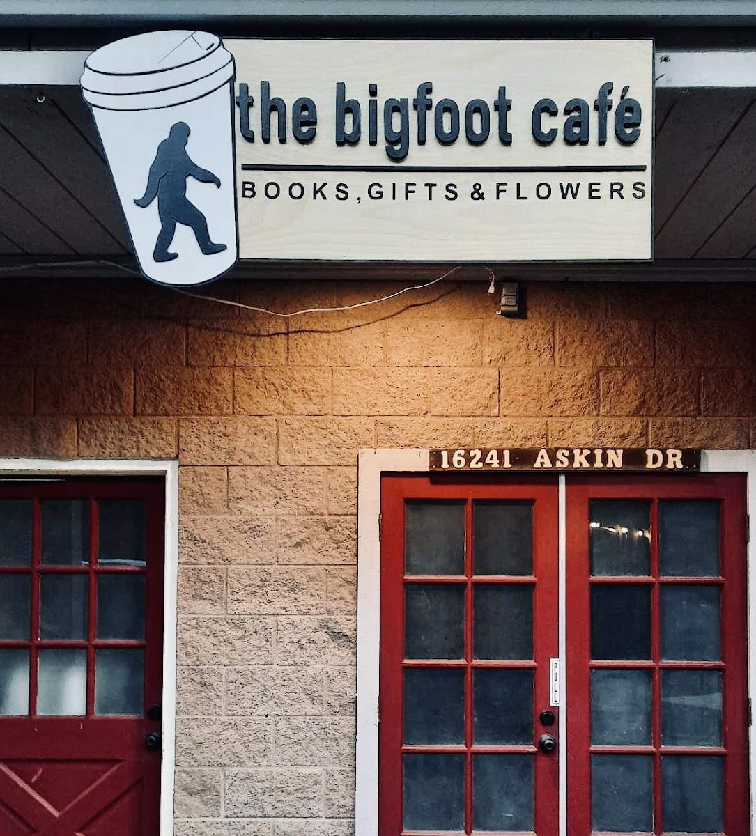 the bigfoot café
