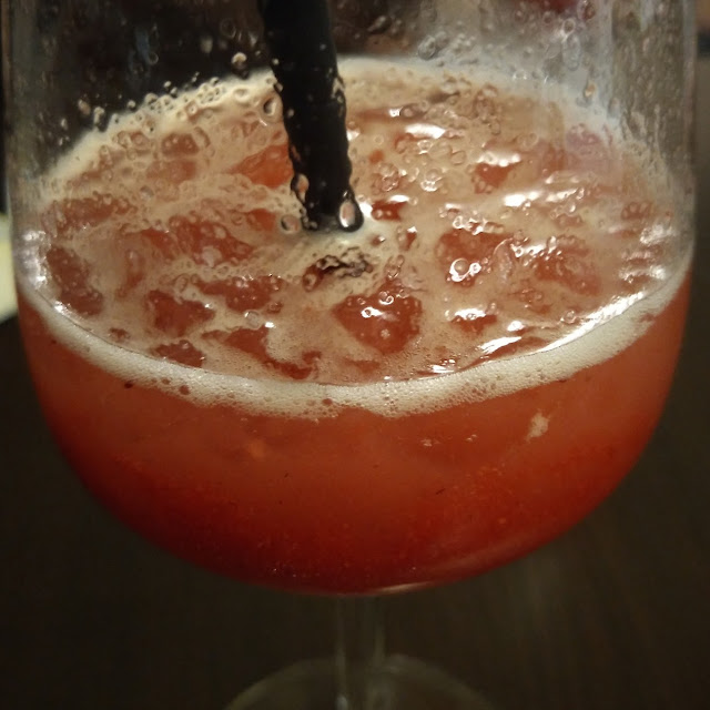 Un Ottimo Rossini Con Fragole Fresche