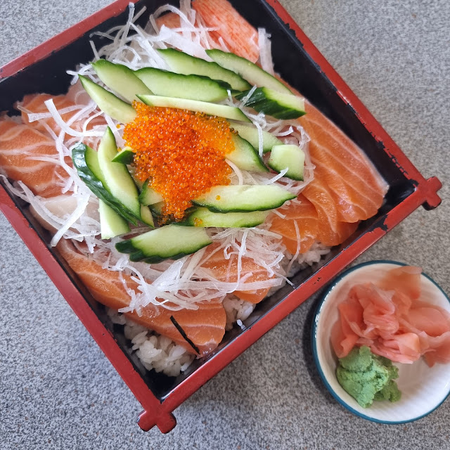 Mixed Chirashi Sushi Box