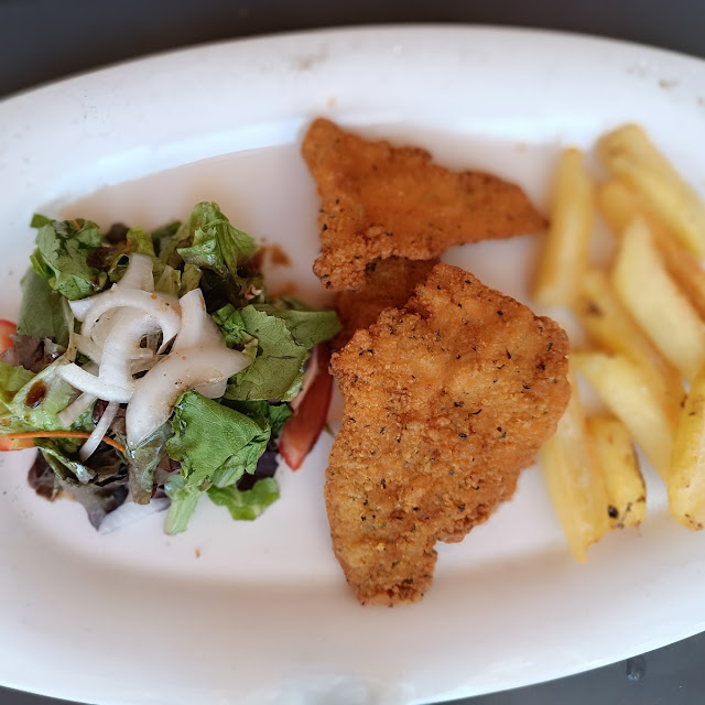 Schnitzel Mit Pommes