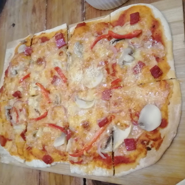 Tuna and Pineapple Pizza