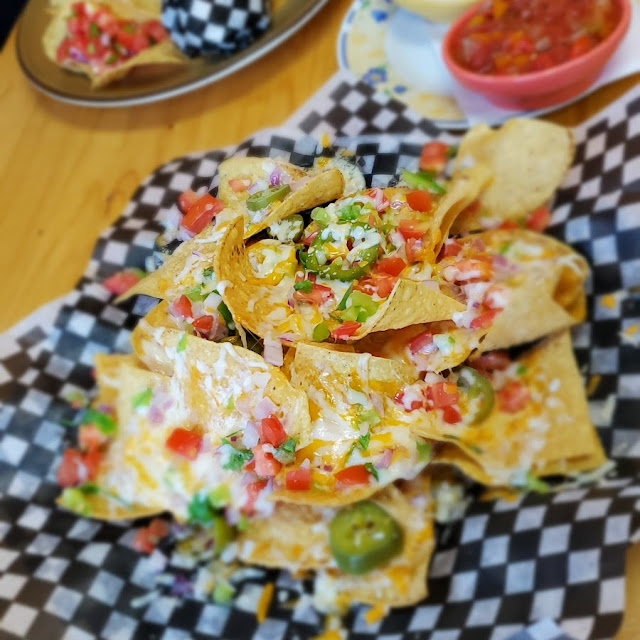 Full Nachos with Beef
