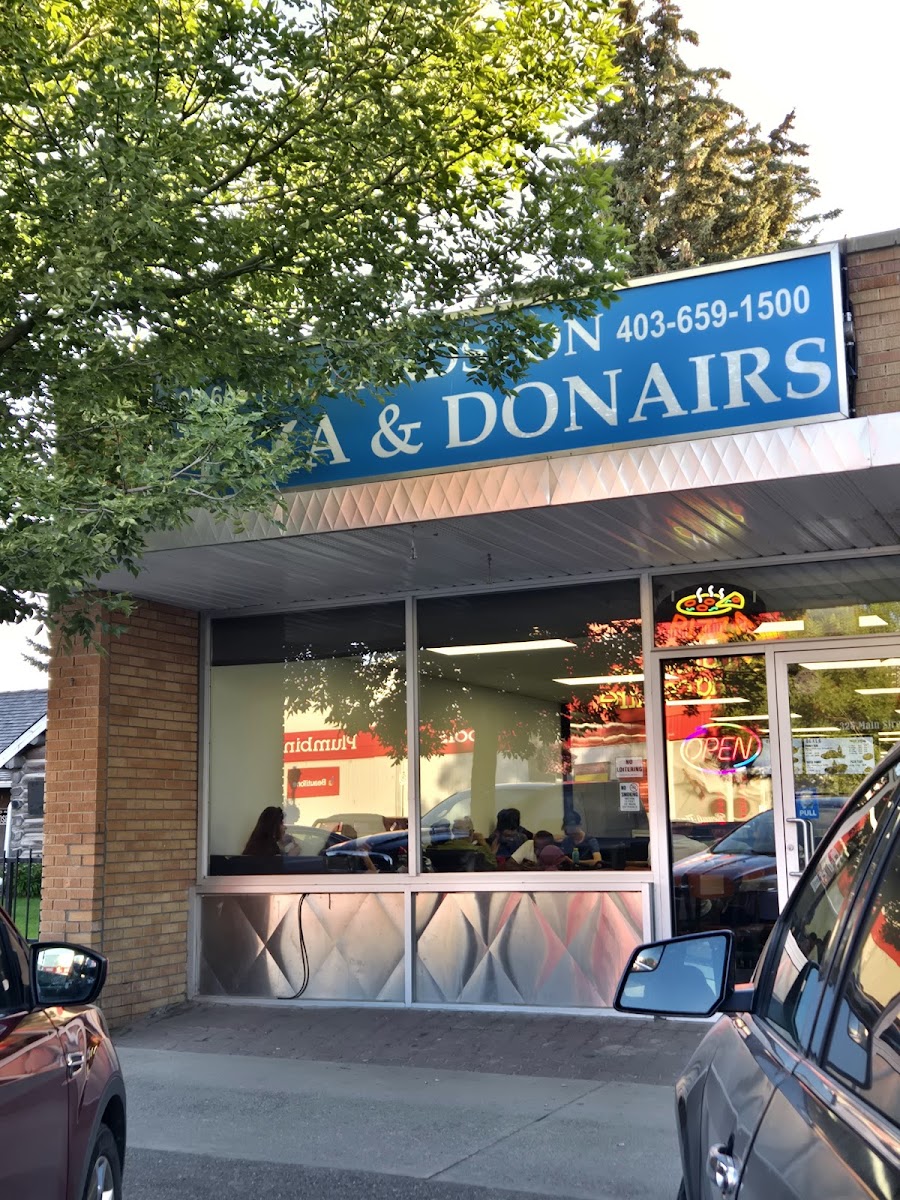 Cardston Pizza & Donairs