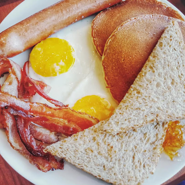Breakfast Plates