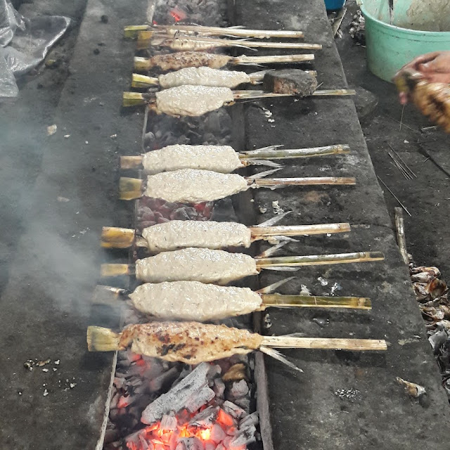 Pembakaran Sate Bandeng