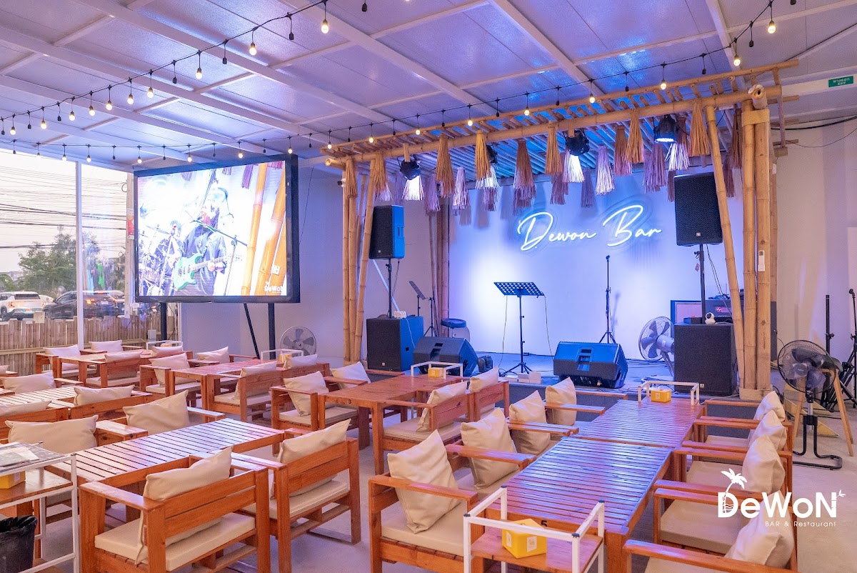 Dewon Bar & Restaurant