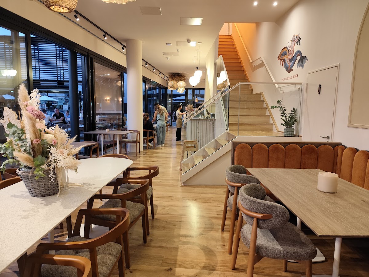 Livo Cafe•Restaurant•Bar