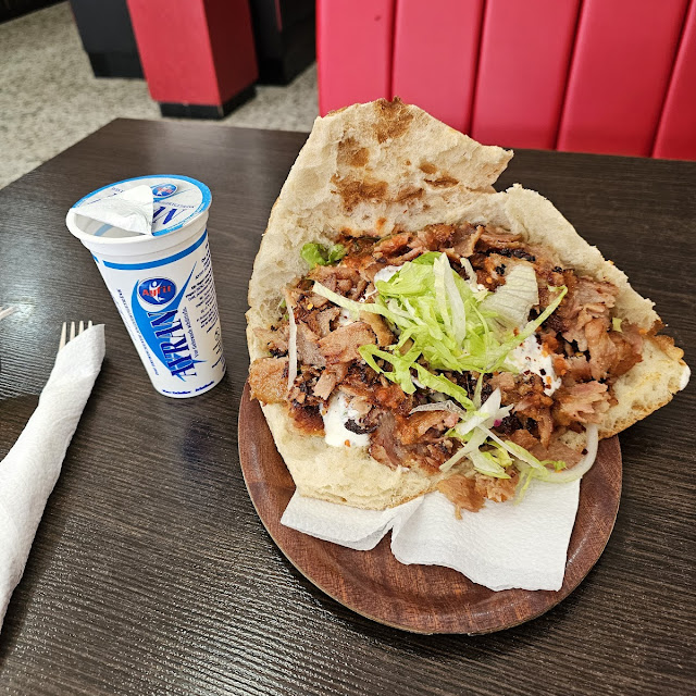 Big Dönertasche Und Ayran Top Preis