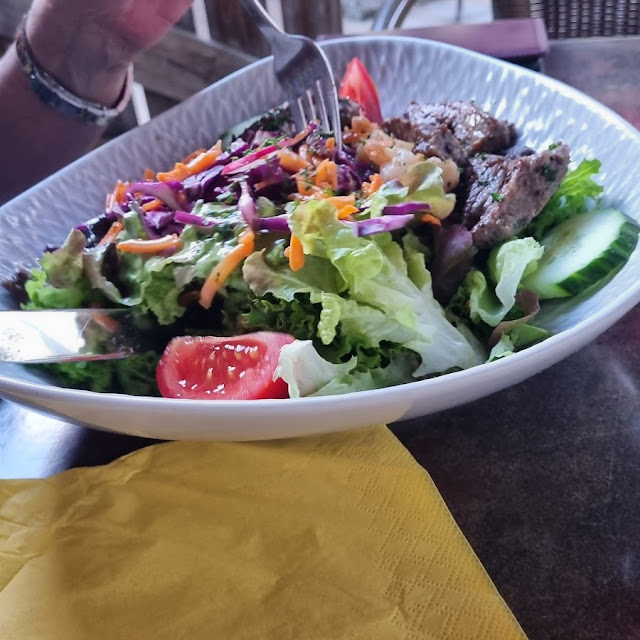Salat Fluss Und Land