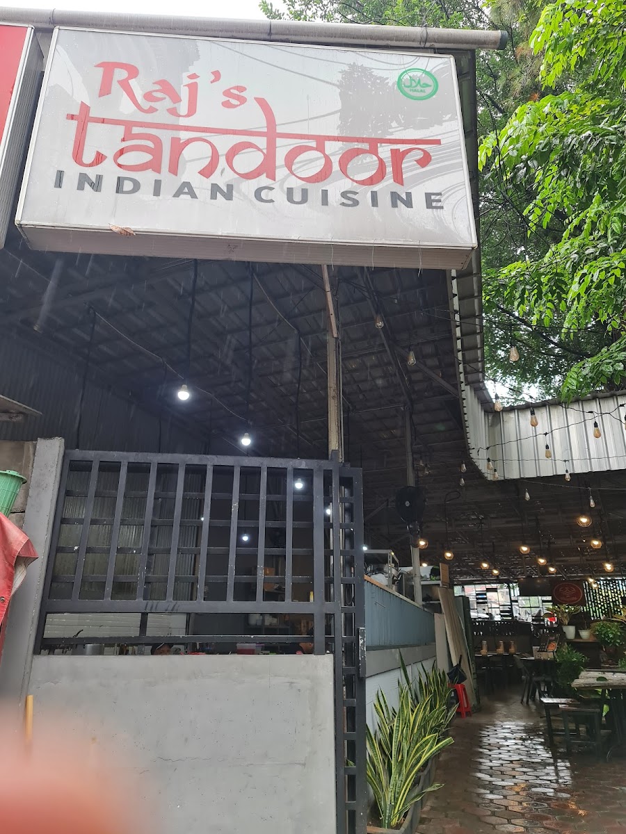 Raj's Tandoor, Setiabudi