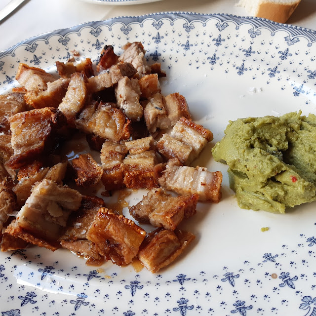 Torreznos Con Guacamole