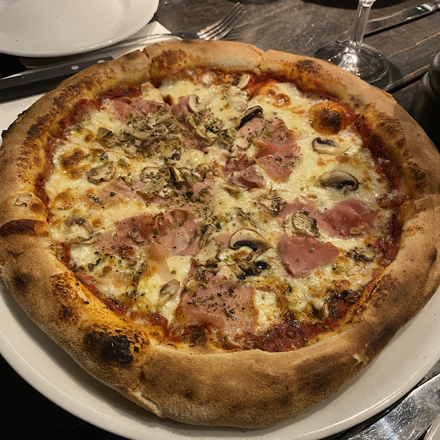 Pizza Regina