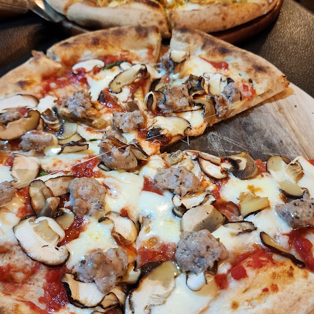 Sausage & Mushroom