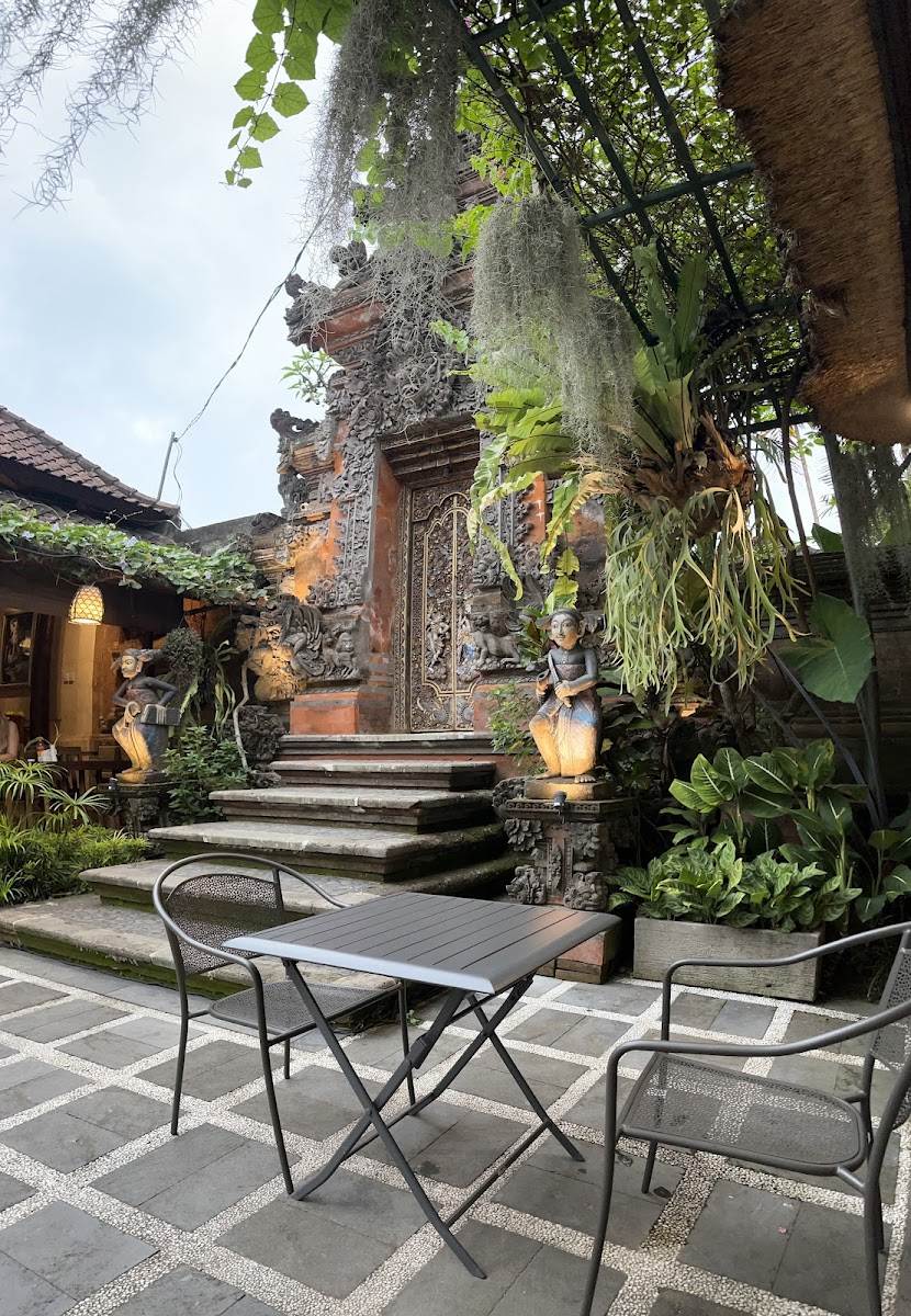 The Legend Cafe