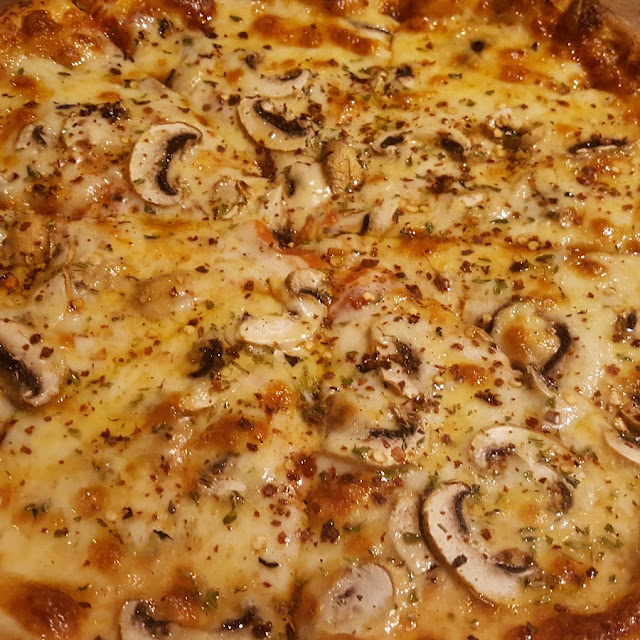 Pizza Funghi