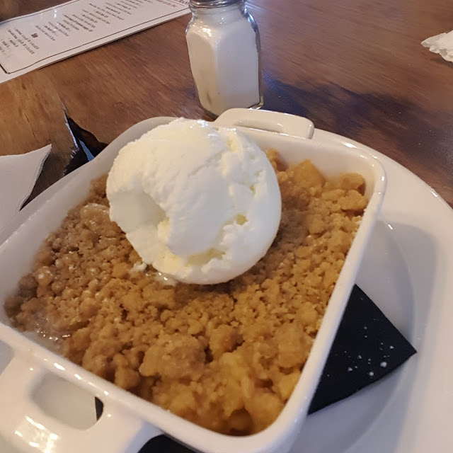 Apple Crumble with Vanilla Ice Cream