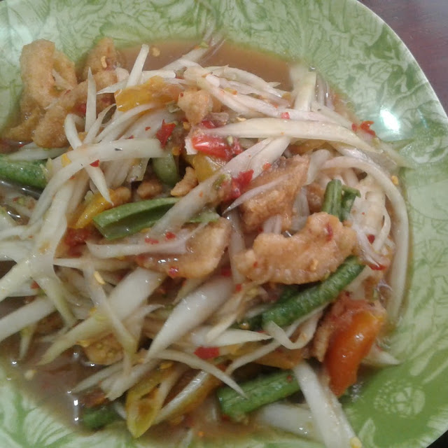 ส้มตําไทยปู