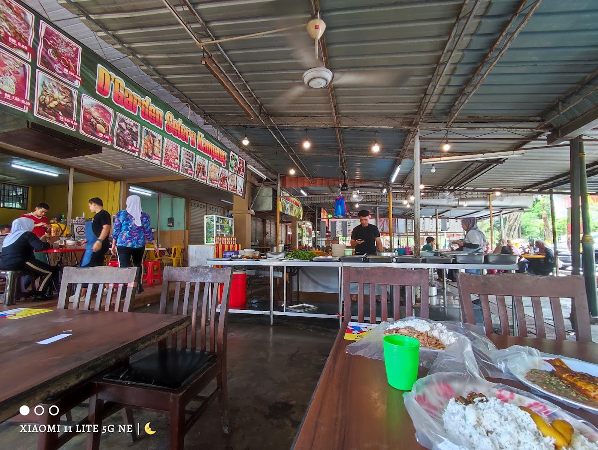 D' Garden Selera Kampung