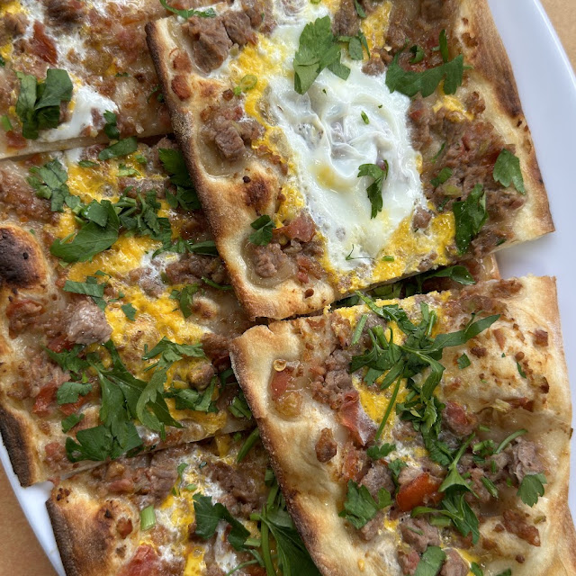 Kuşbaşı Yumurtalı Pide