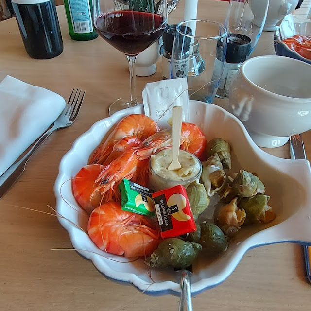 Duo de Crevettes Et Bulots Aïoli