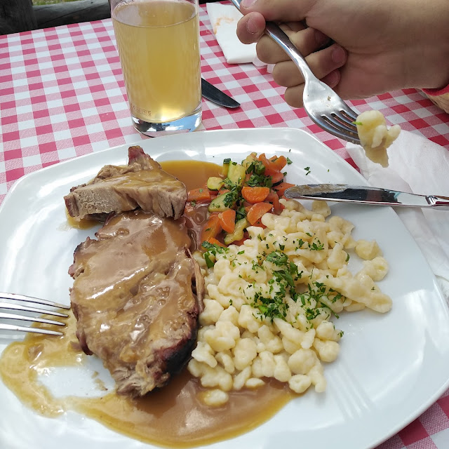 Spatzle Arrosto Di Maiale E Verdure