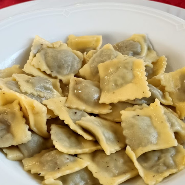 Ravioli In Sugo Di