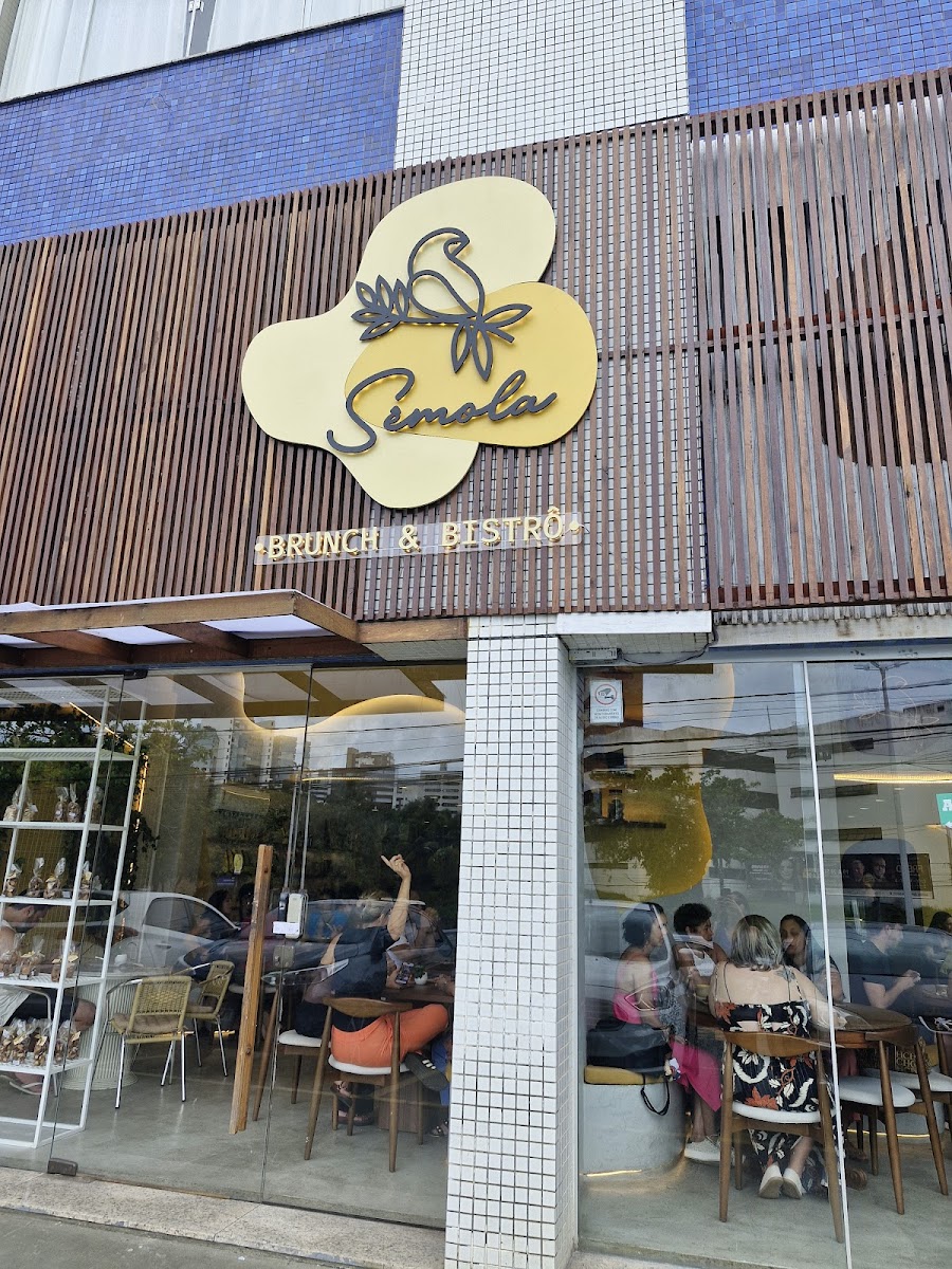 Semola Cafe & Brunch