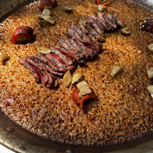 Paella Con Bacalao Y Alcachofas