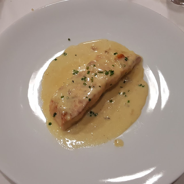 Suprema De Salmó Amb Salsa