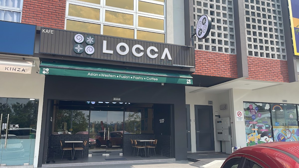Locca Cafe Elmina