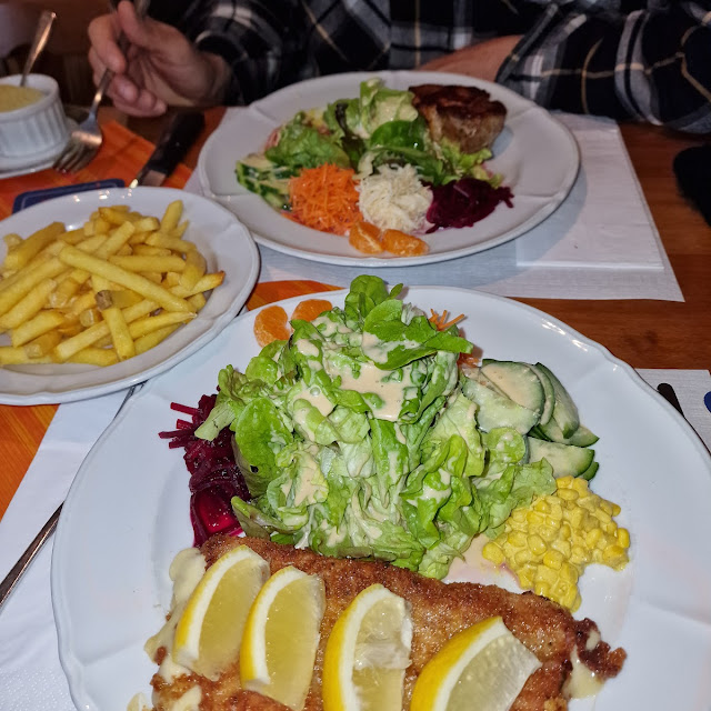 Cordon Bleu Und Möhrli Steak