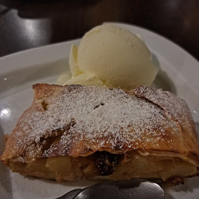 Apple Strudel