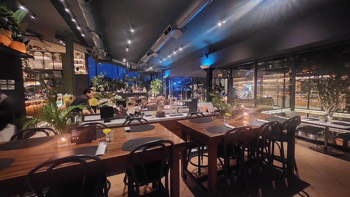 GREYHOUND CAFE Summarecon Bekasi