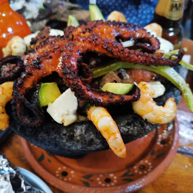 Molcajete Mar Y Tierra