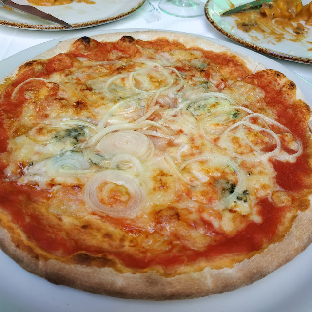 Pizza Salmones Doble de Salmones El Salmón Marinado Hecho Por Ellos Suave