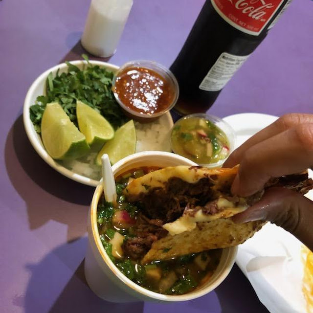 Quesadillas de Birria Y Consome