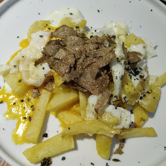 Huevos Rotos Trufados