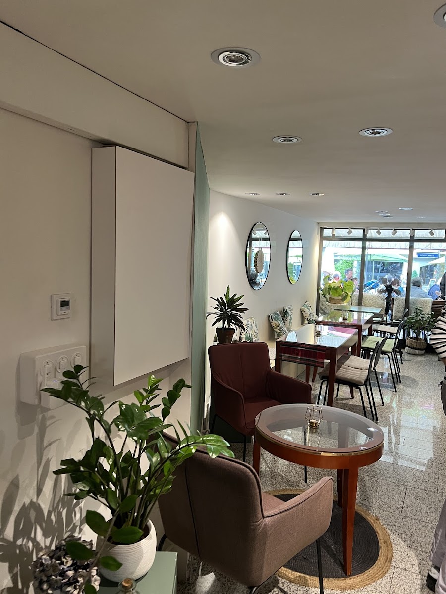 Robi’s Café