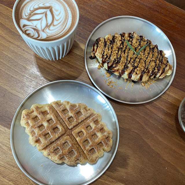 Sugar Cinnamon Croffle