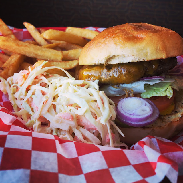 Homemade Burger with Chips