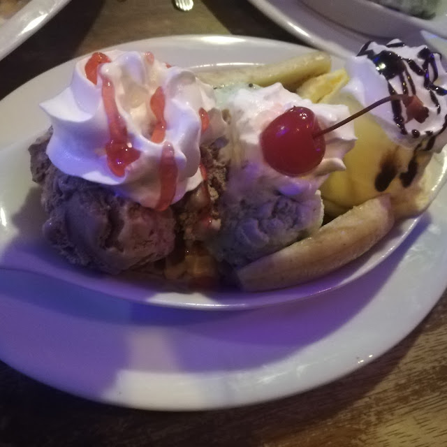 Banana Boat Ice Cream
