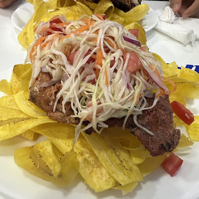 Carne Con Tajadas