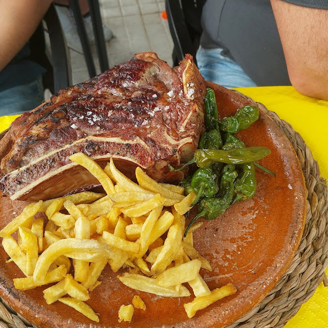 Chuleton Con Patatas
