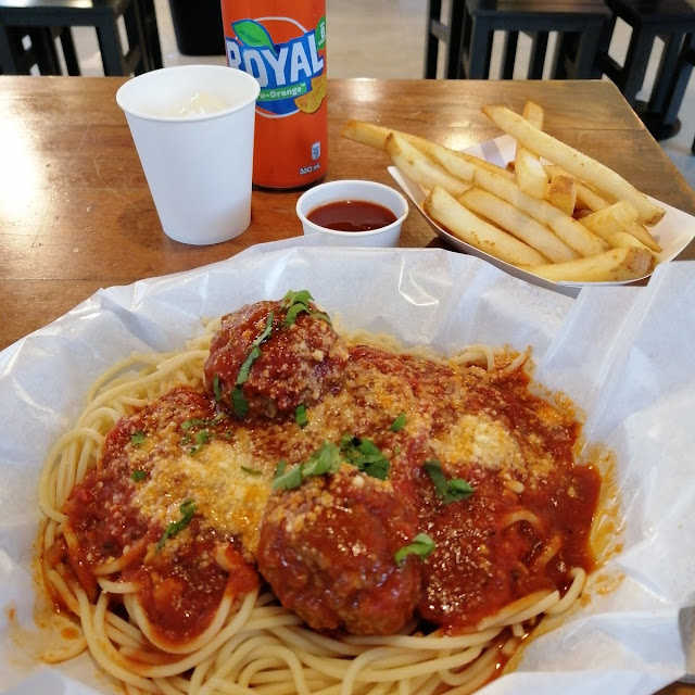 Spaghetti with Meatballs